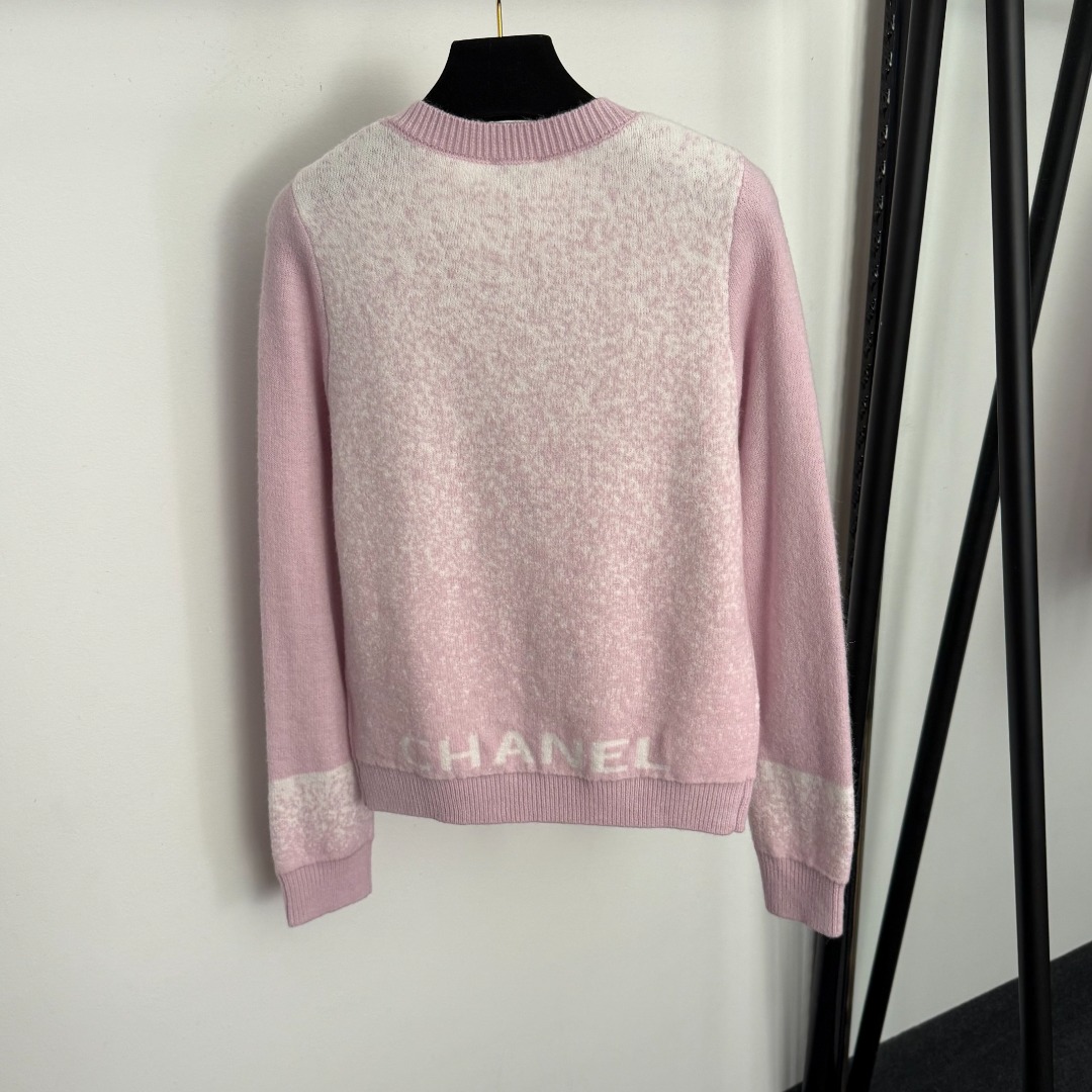 C Gradient long sleeved wool knitted cardigan