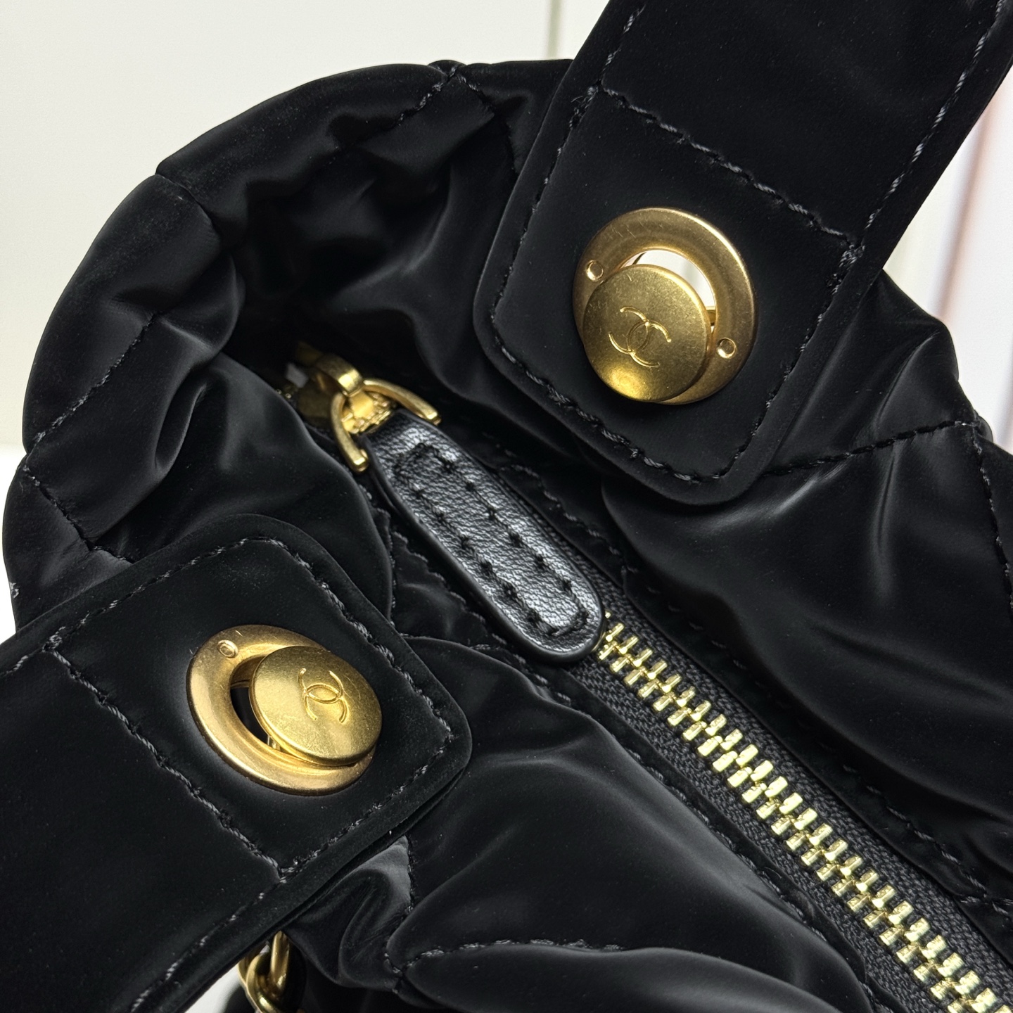 L design Velvet bow Handbag