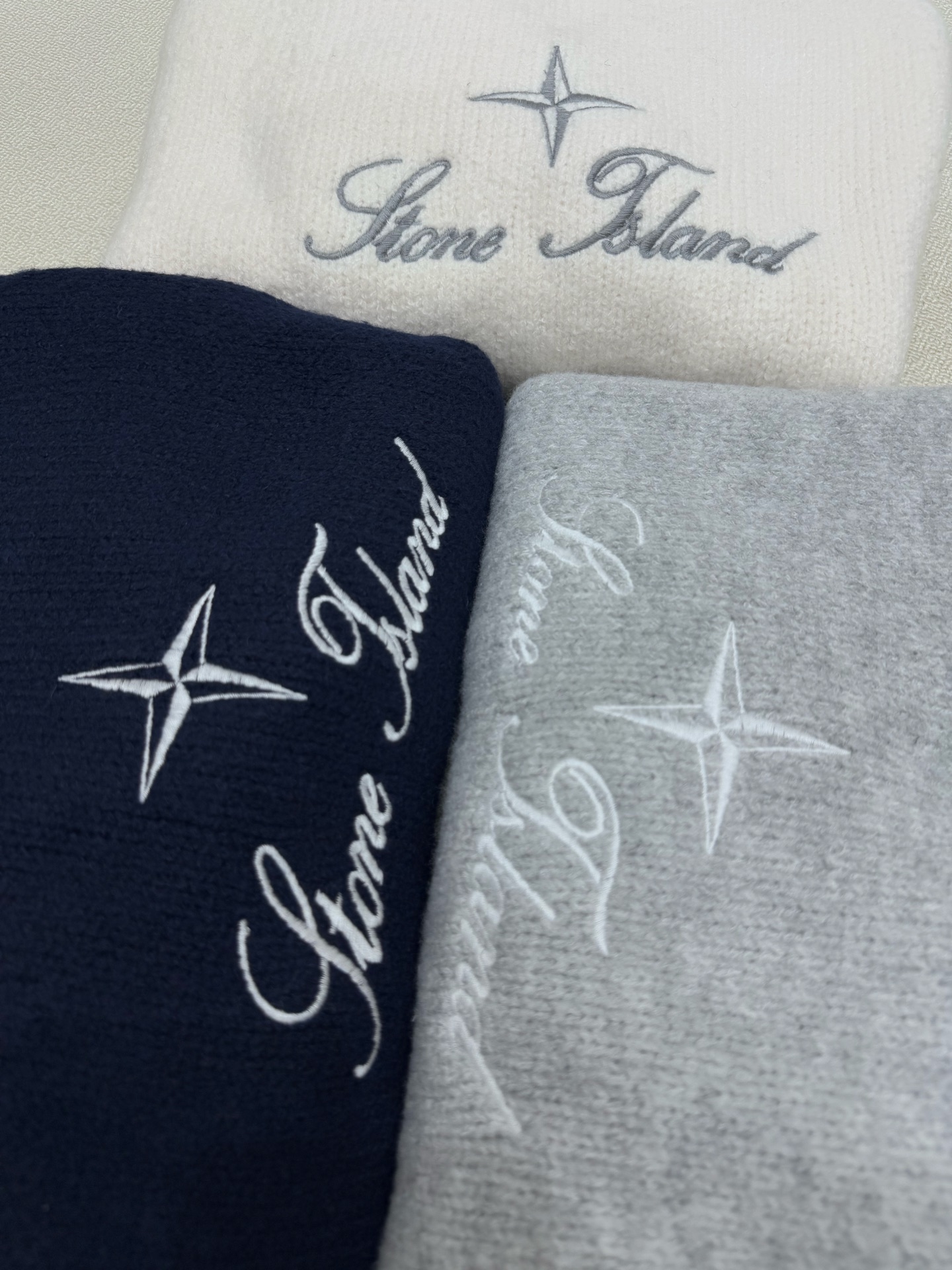 ST fashion casual loose round neck long sleeved top