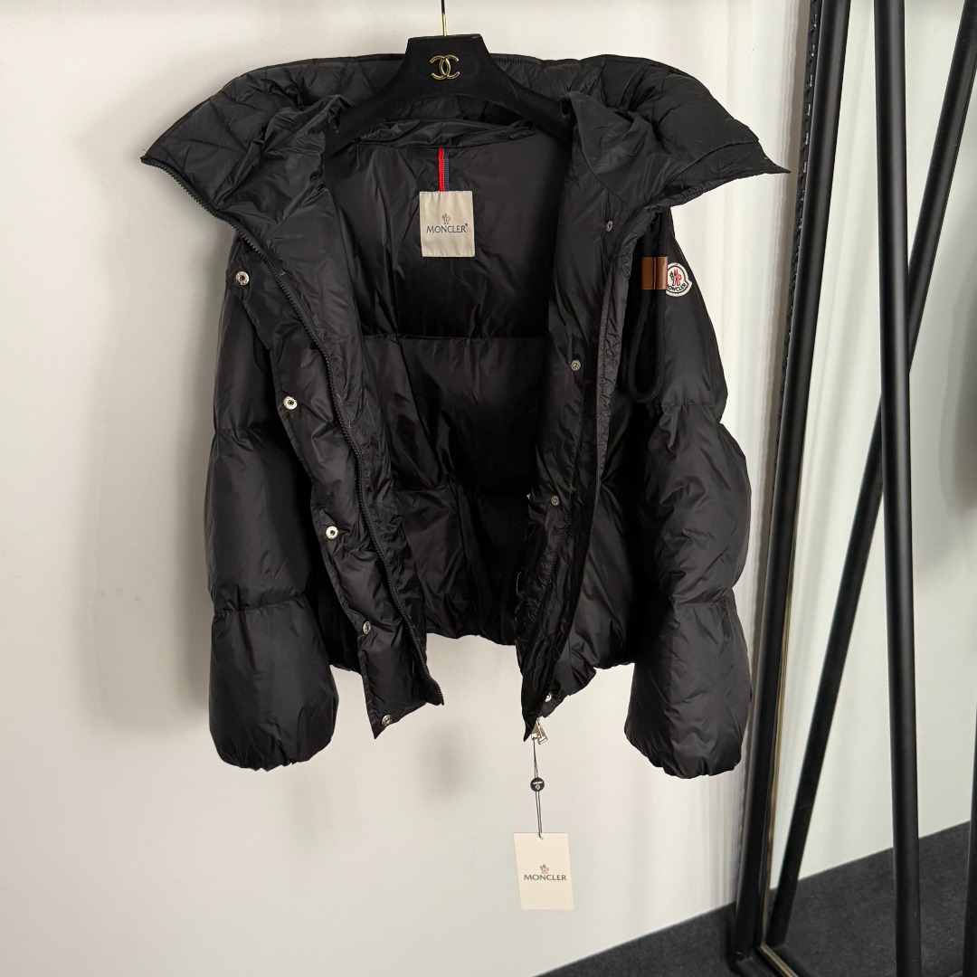 M Long-sleeved hooded down jacket