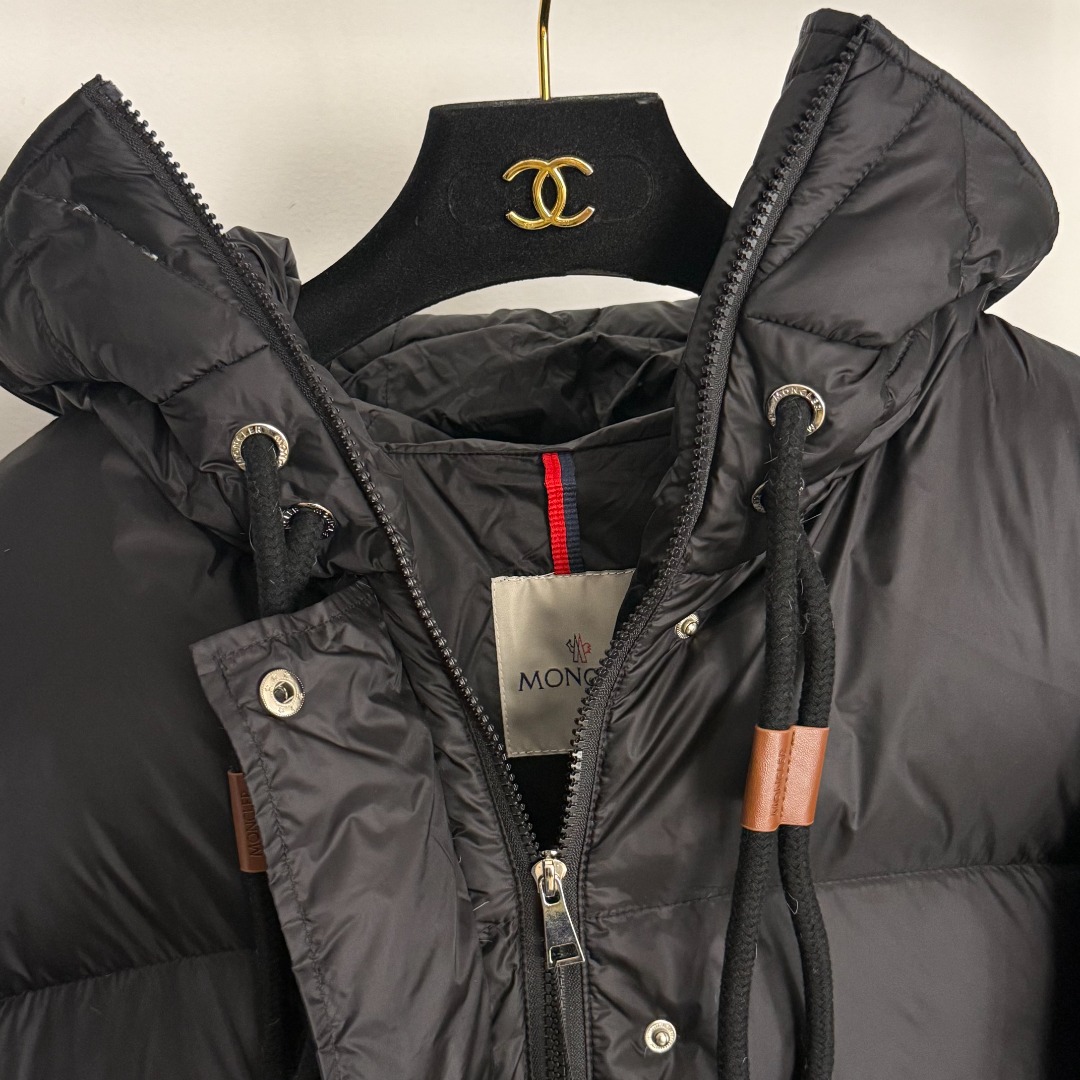 M Long-sleeved hooded down jacket