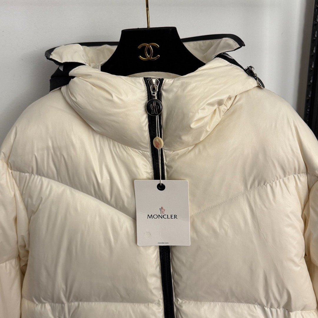 M Printed hooded down jacket