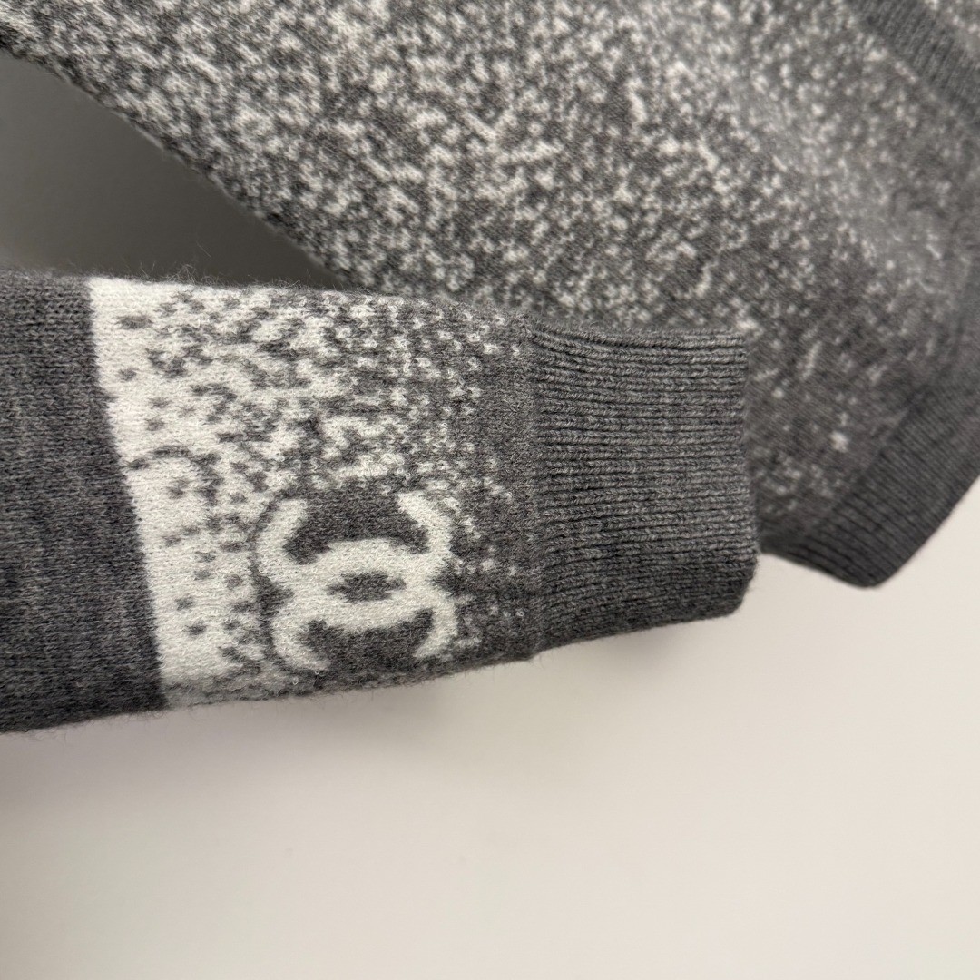 C Gradient long sleeved wool knitted cardigan