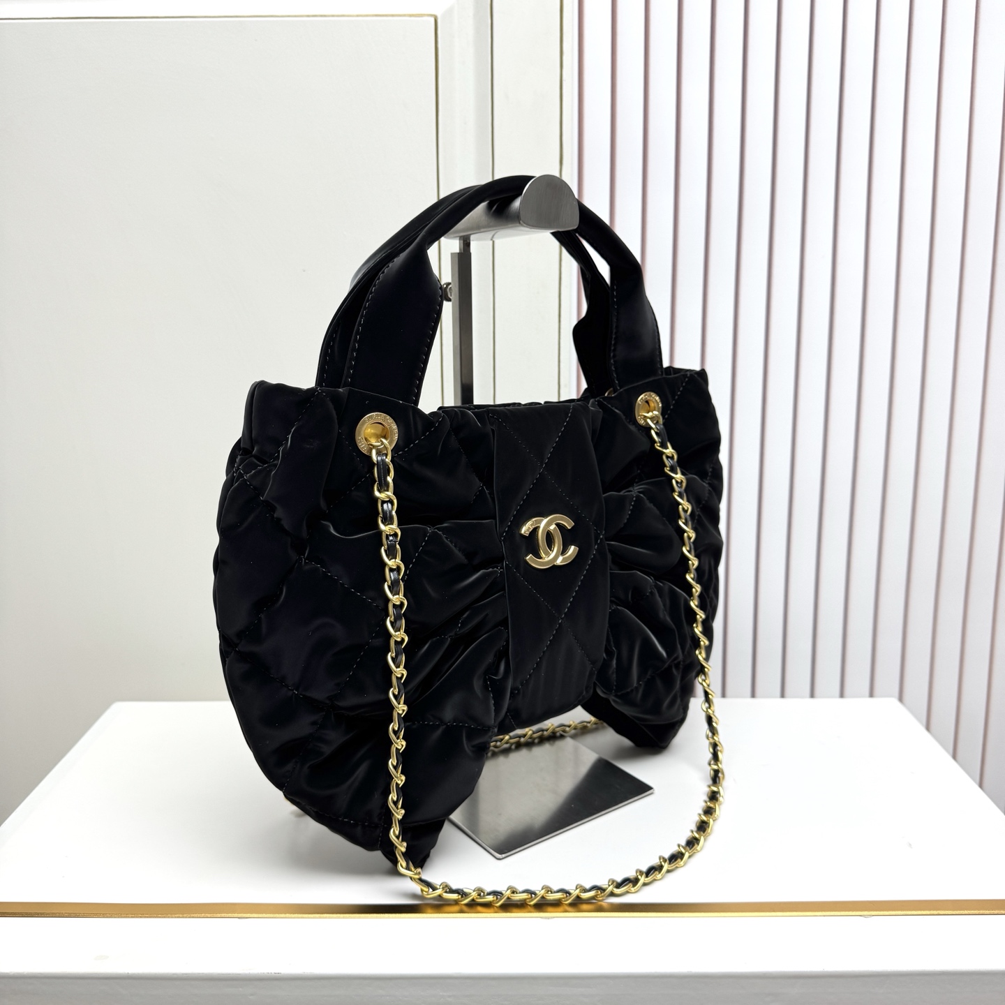 L design Velvet bow Handbag