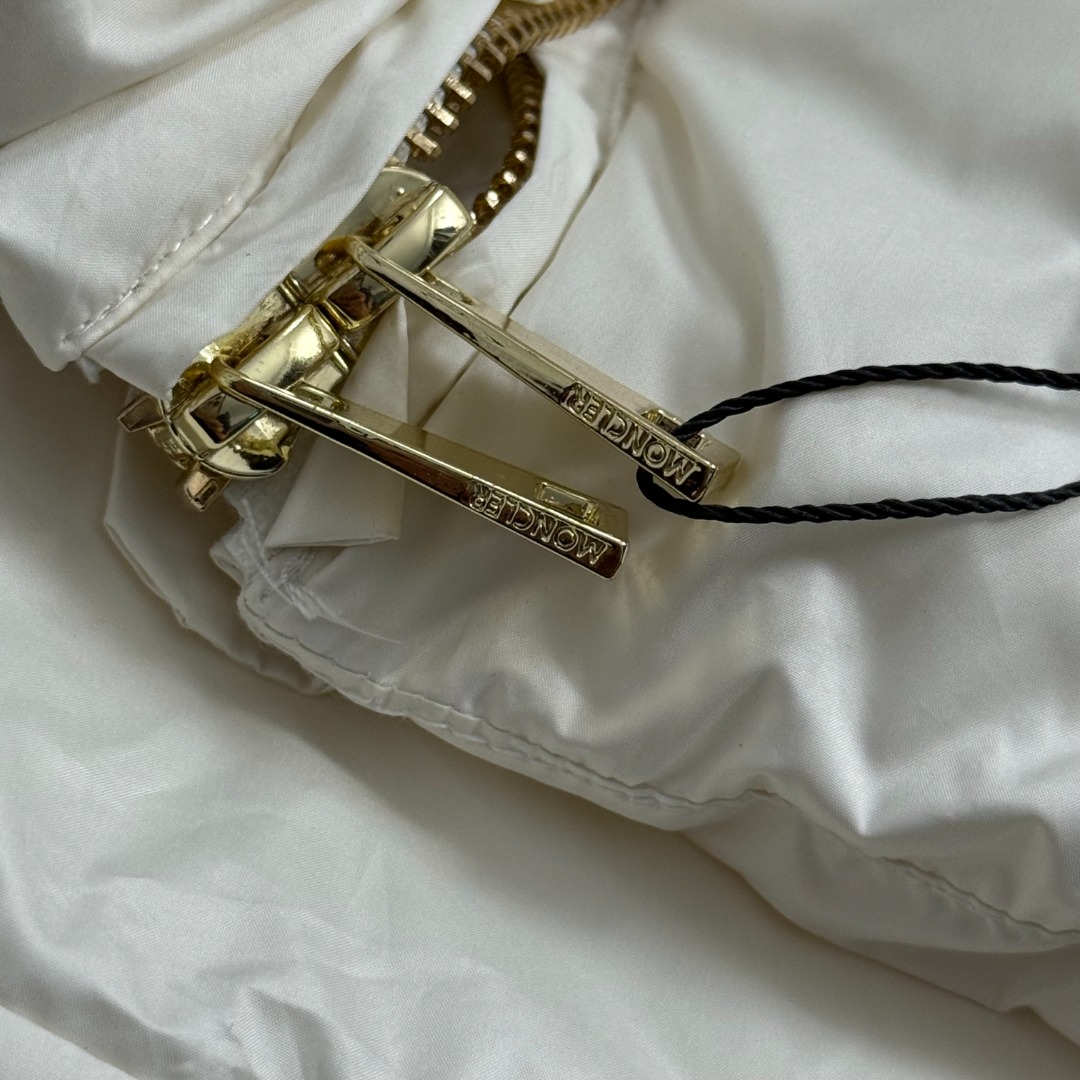 M Long-sleeved hooded slim-fit down jacket