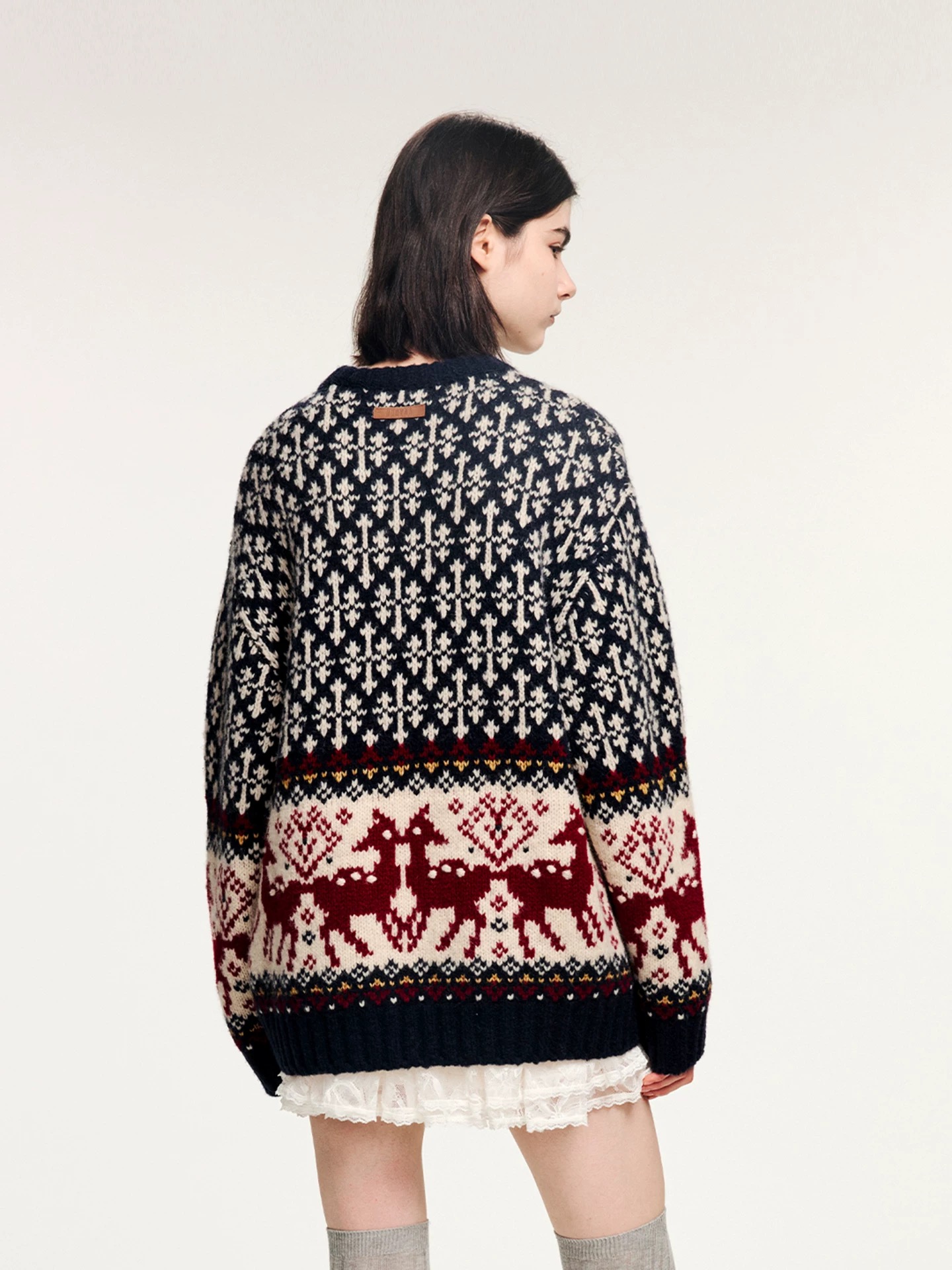 U Fashion Casual Loose Embroidered Round Neck Long Sleeve