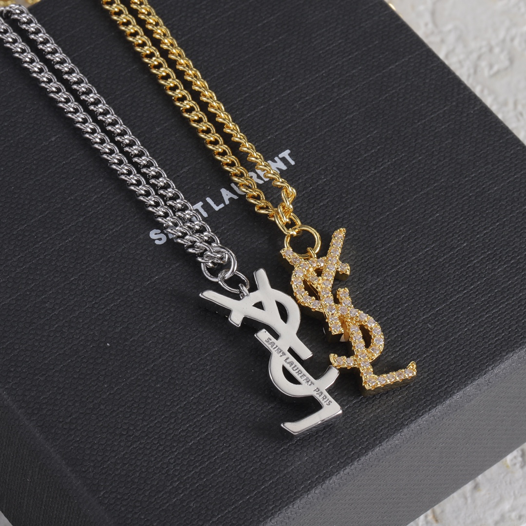 Y design necklace