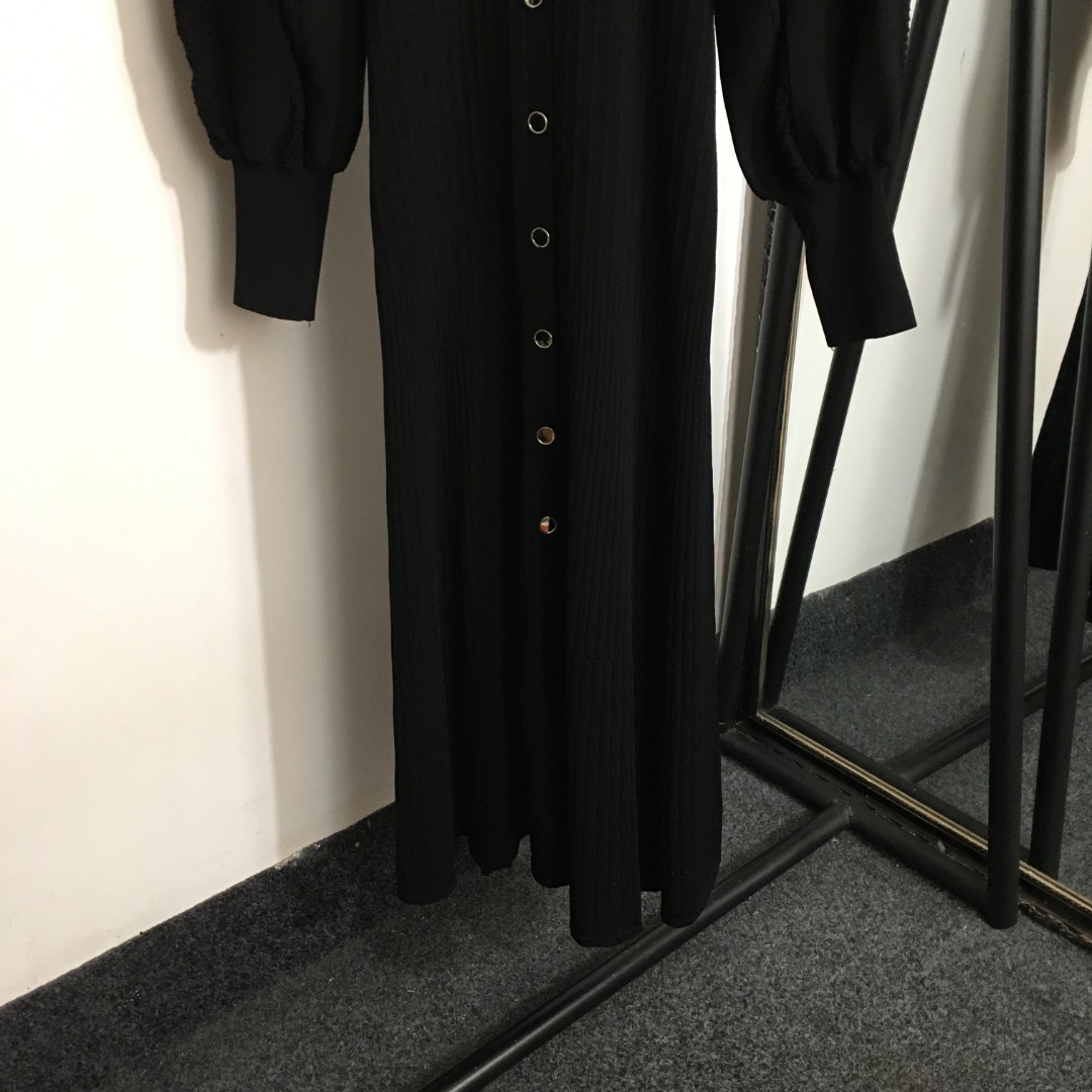 S Lantern long sleeved knitted dress