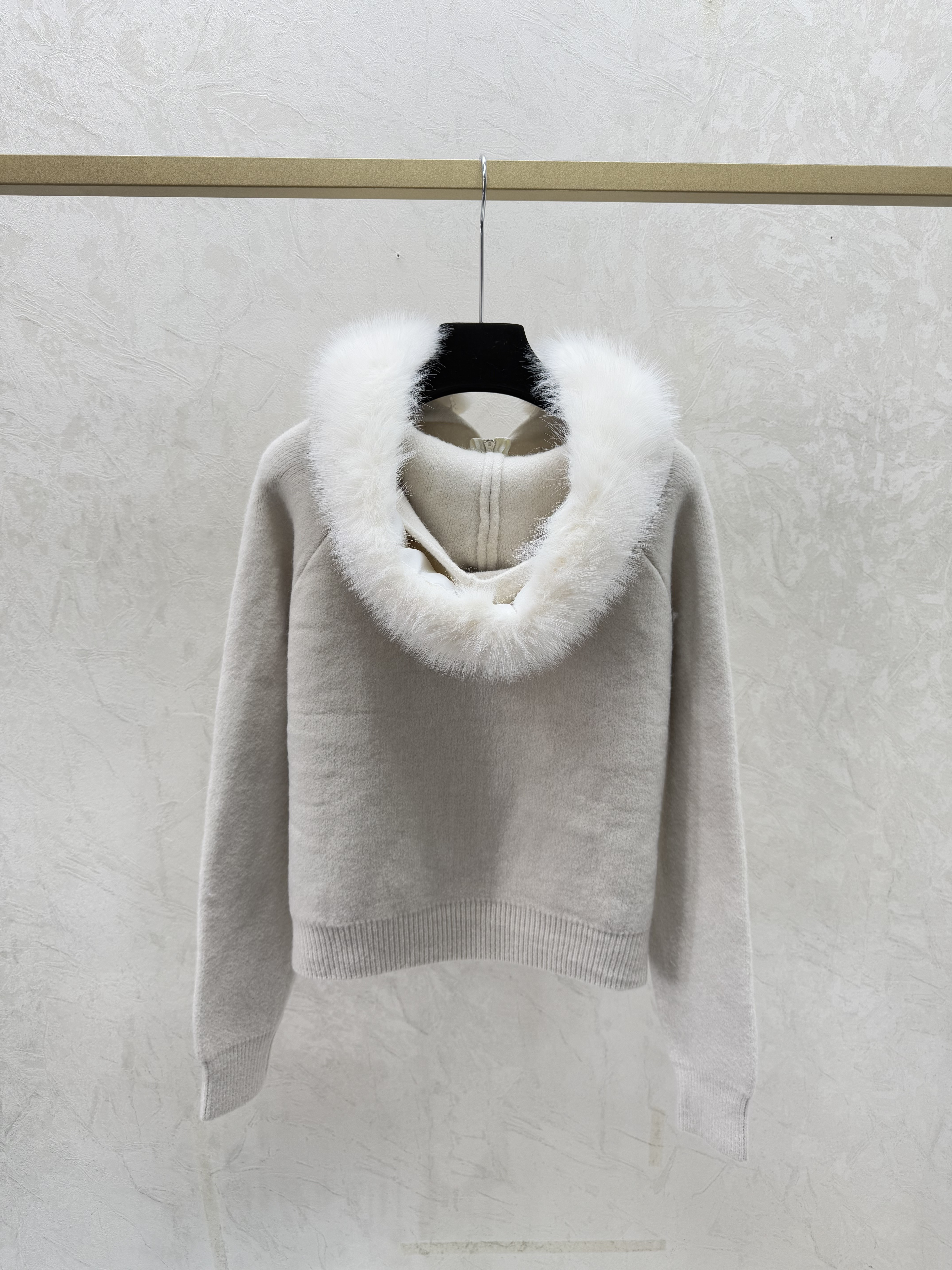 C fashion high-end women's furry hooded zipper long sleeved jacket