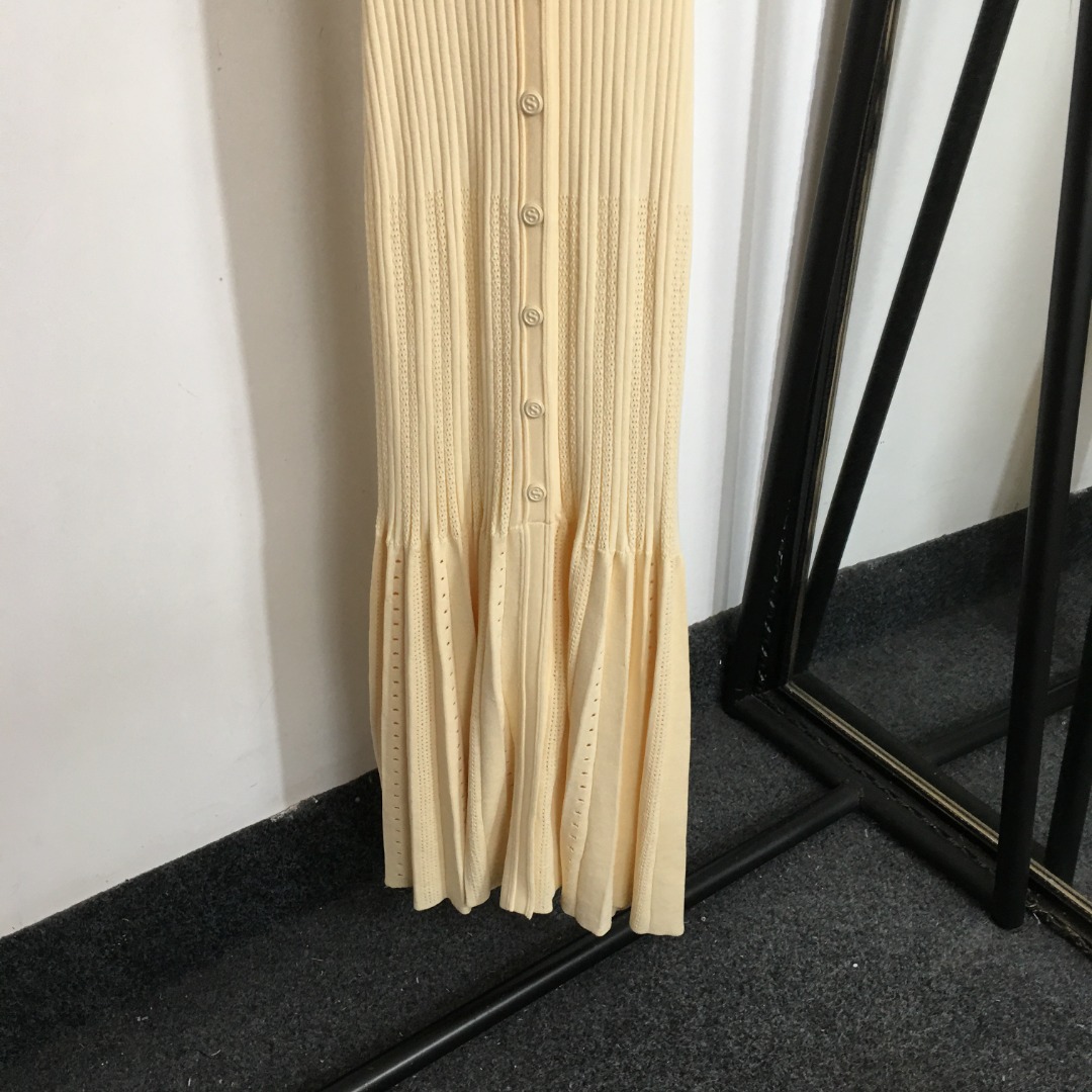 S Knitted short sleeved dress