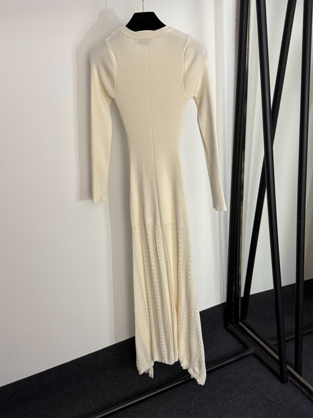 S Knitted long sleeved dress