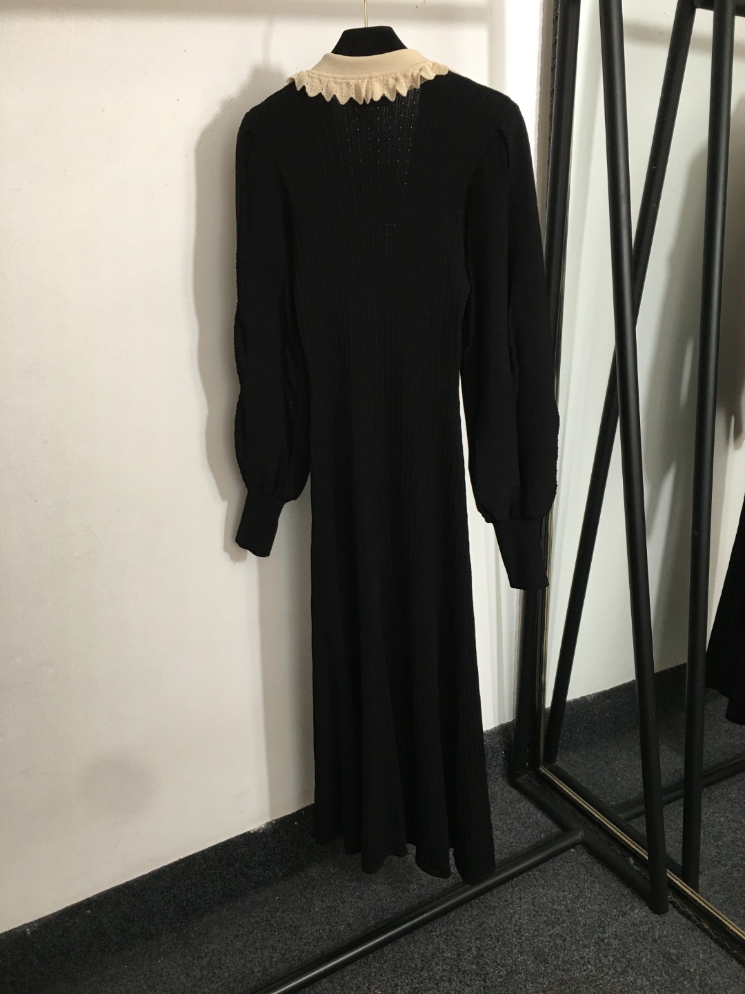 S Lantern long sleeved knitted dress