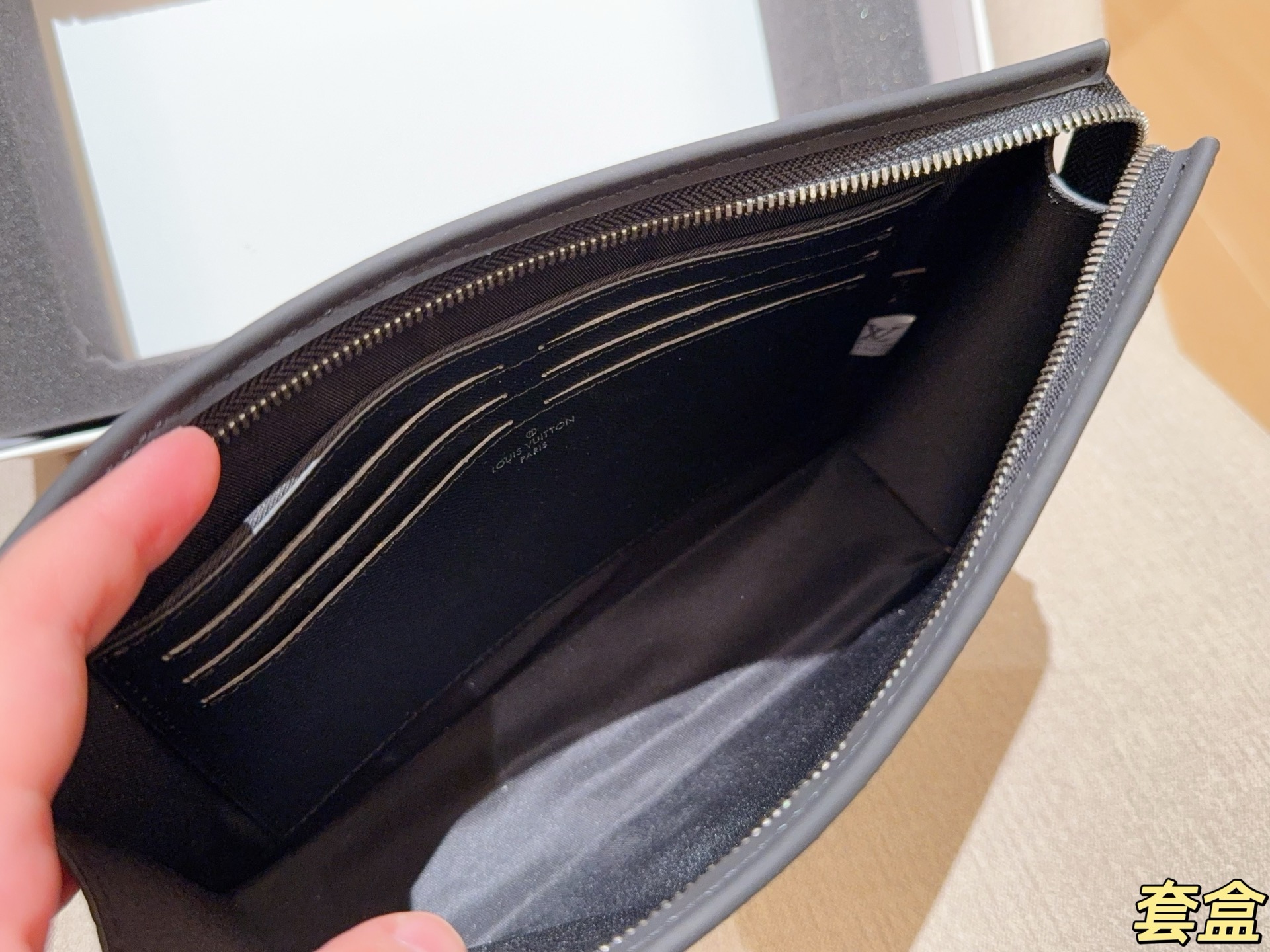 L design Toiletry Kit Bundle Sale (Toiletry Bag+ Sunglasses + Keychain)