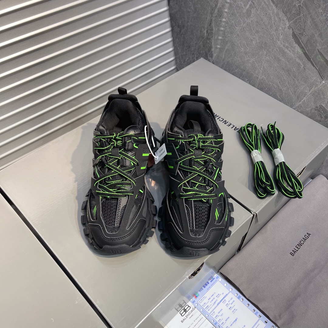 B Design Track 3.0 Sneakers top quality