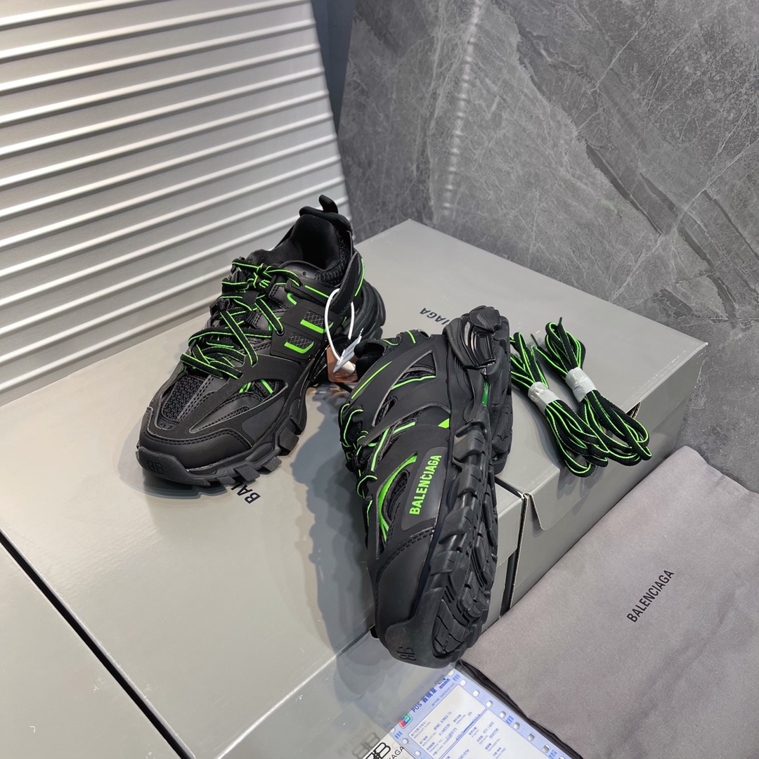 B Design Track 3.0 Sneakers top quality