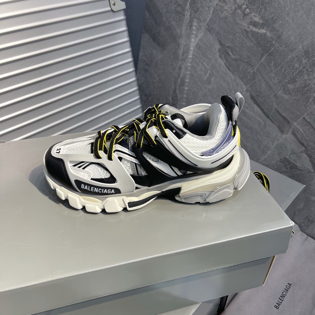 B Design Track 3.0 Sneakers top quality