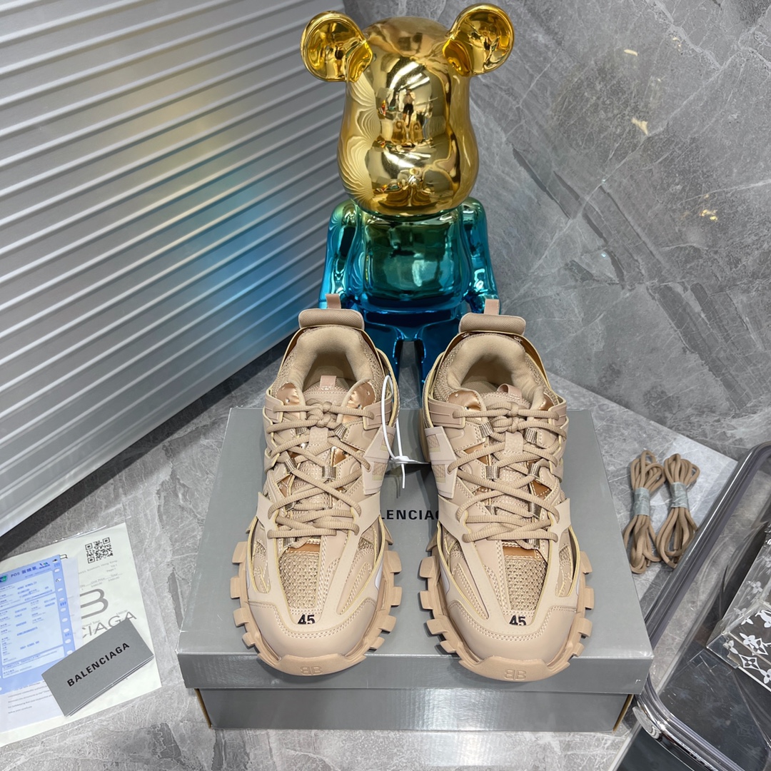 B Design Track 3.0 Sneakers top quality