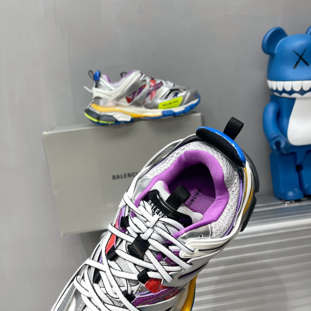 B Design Track 3.0 Sneakers top quality