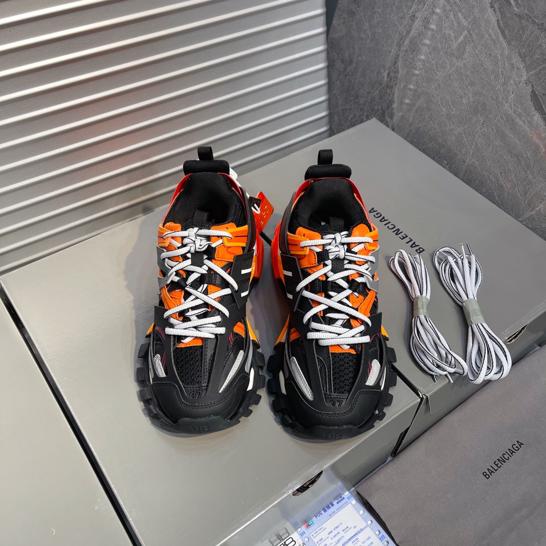 B Design Track 3.0 Sneakers top quality