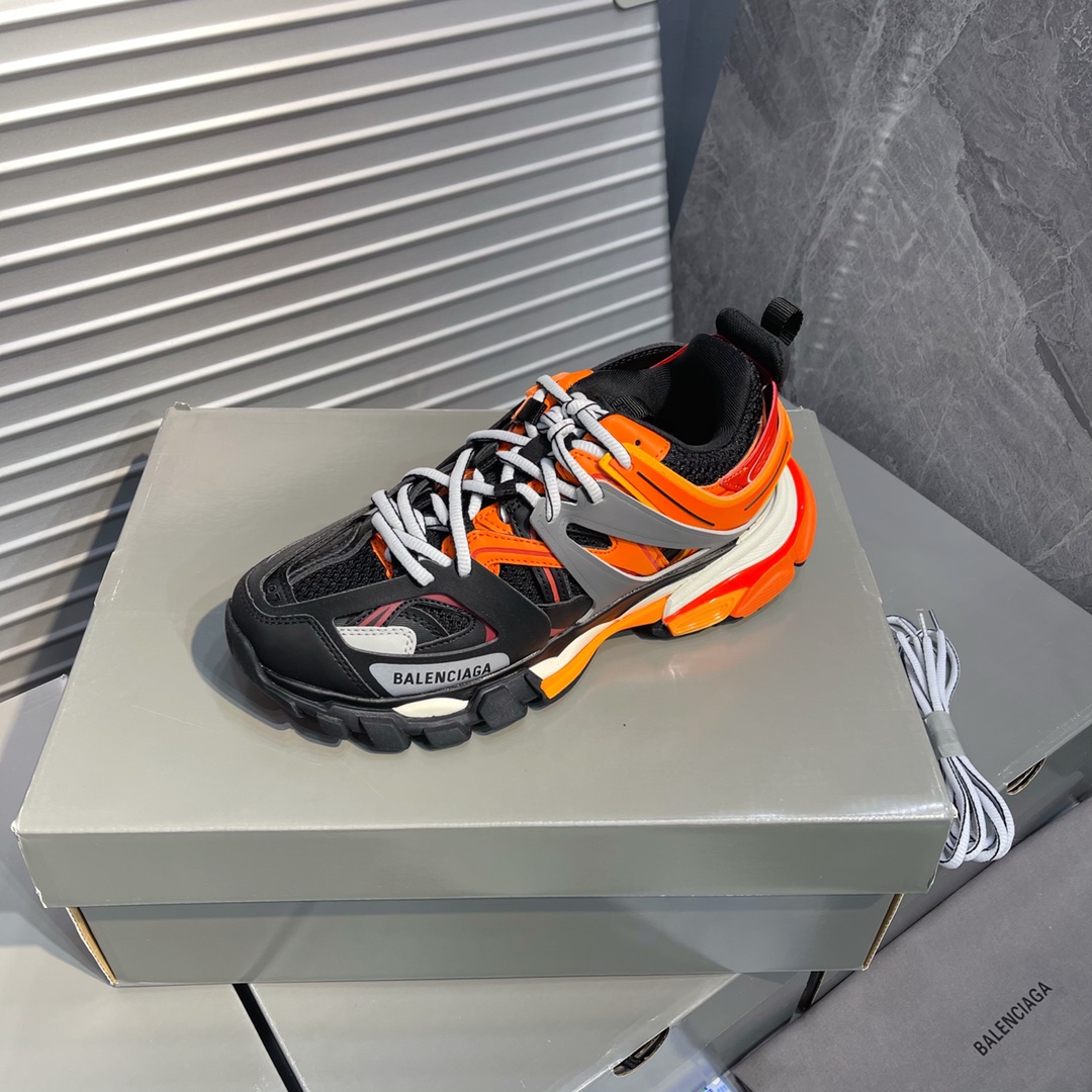 B Design Track 3.0 Sneakers top quality