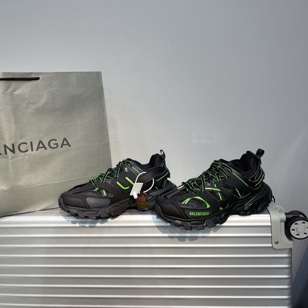 B Design Track 3.0 Sneakers top quality