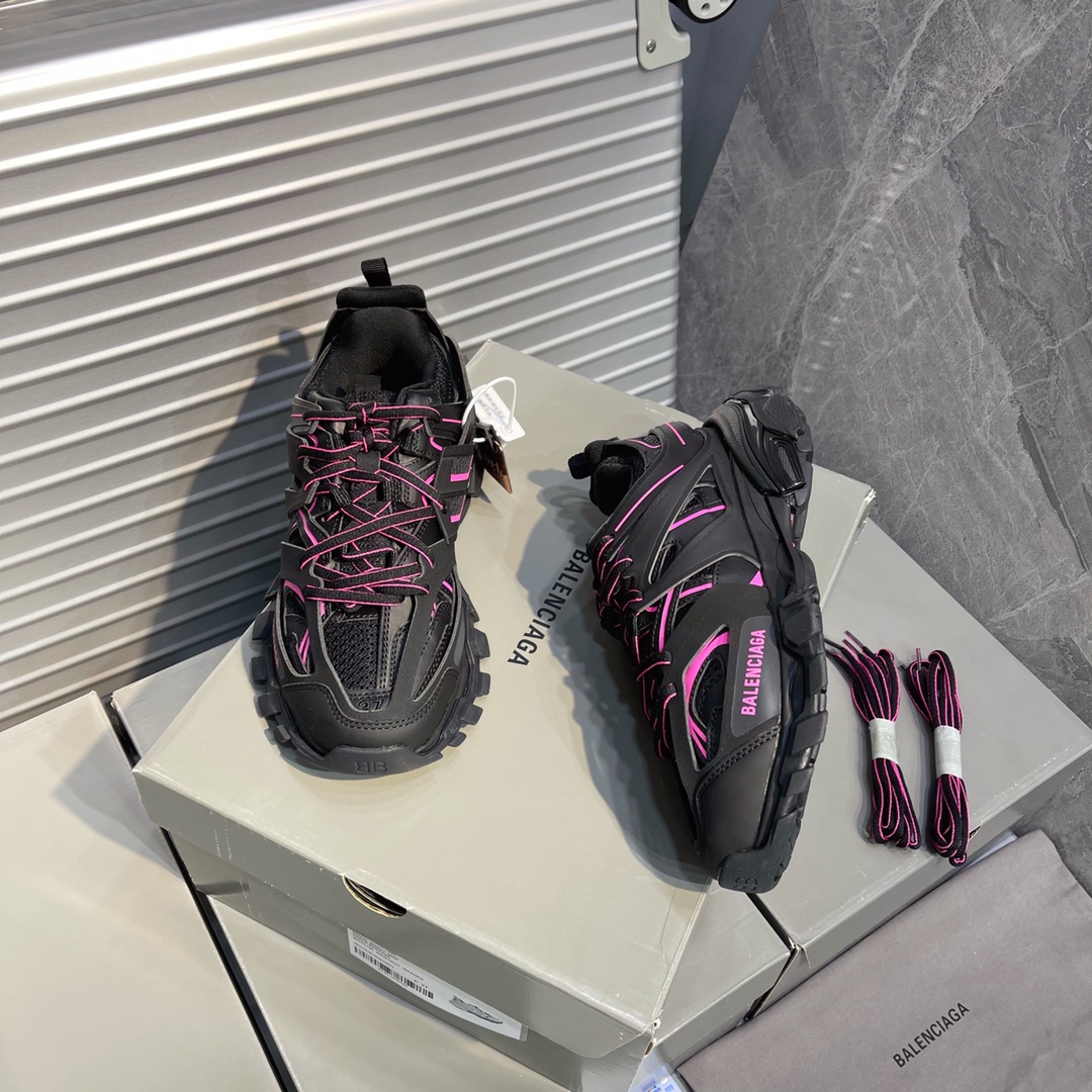 B Design Track 3.0 Sneakers top quality