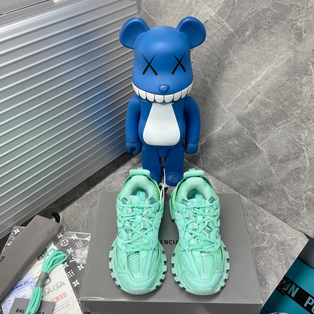 B Design Track 3.0 Sneakers top quality