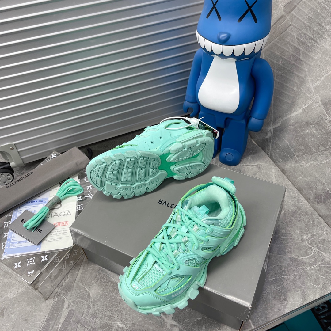B Design Track 3.0 Sneakers top quality
