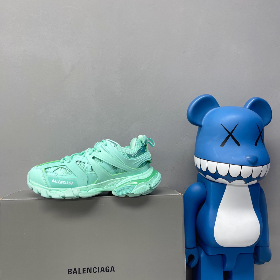 B Design Track 3.0 Sneakers top quality