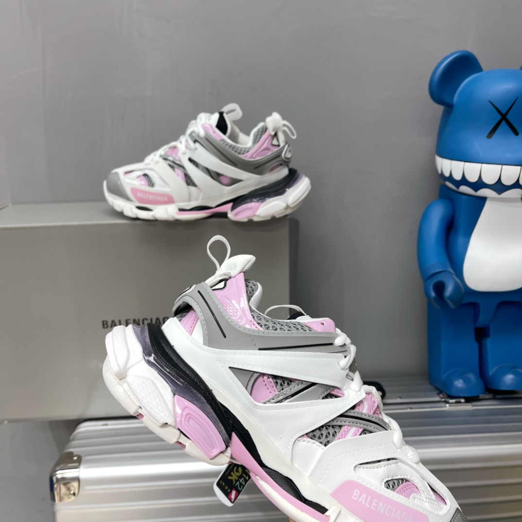 B Design Track 3.0 Sneakers top quality