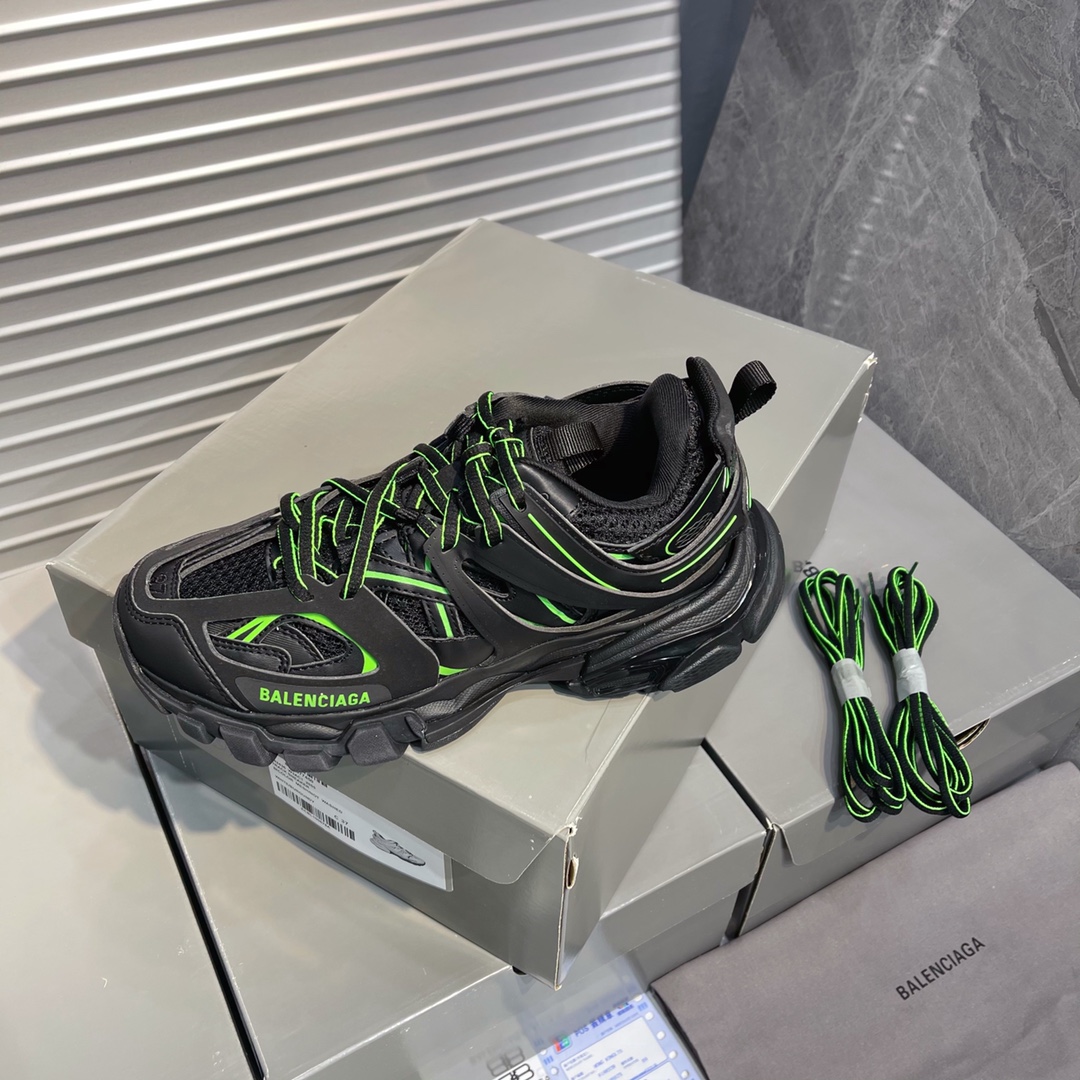 B Design Track 3.0 Sneakers top quality