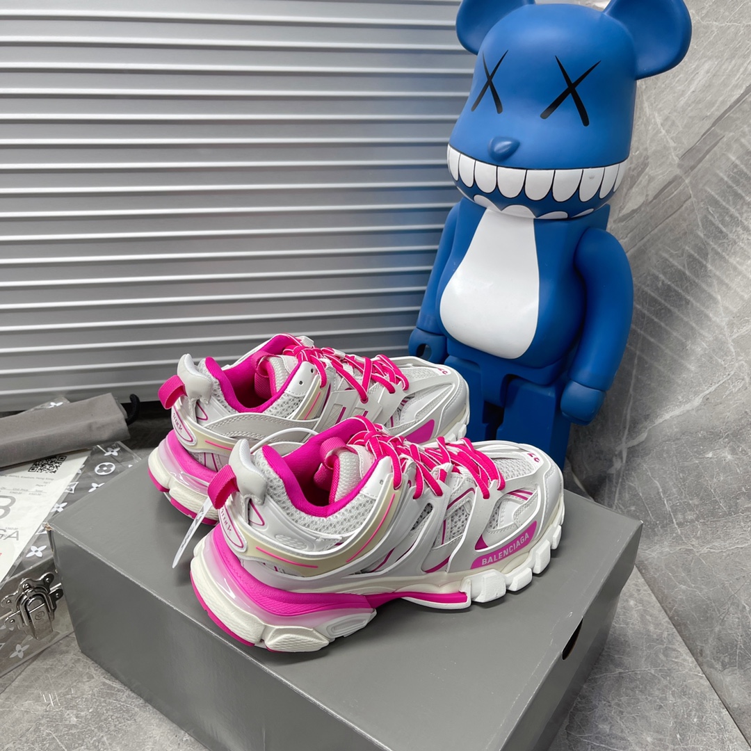 B Design Track 3.0 Sneakers top quality