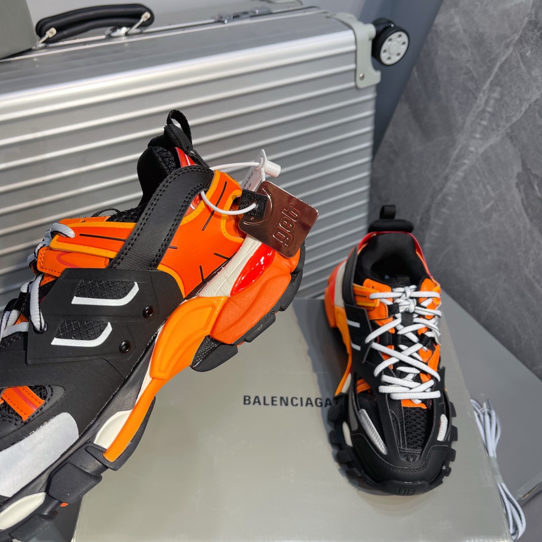 B Design Track 3.0 Sneakers top quality