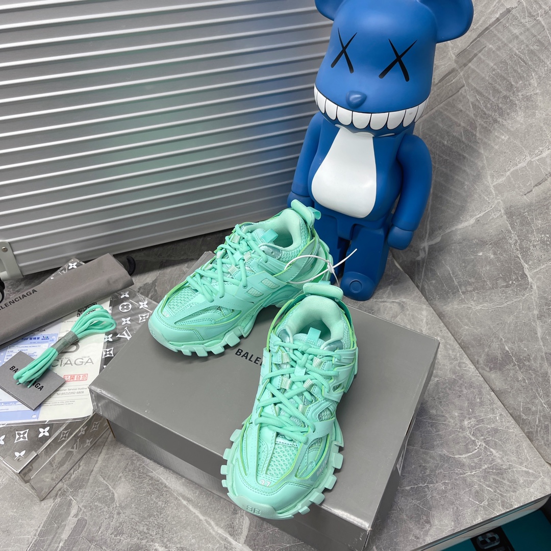 B Design Track 3.0 Sneakers top quality