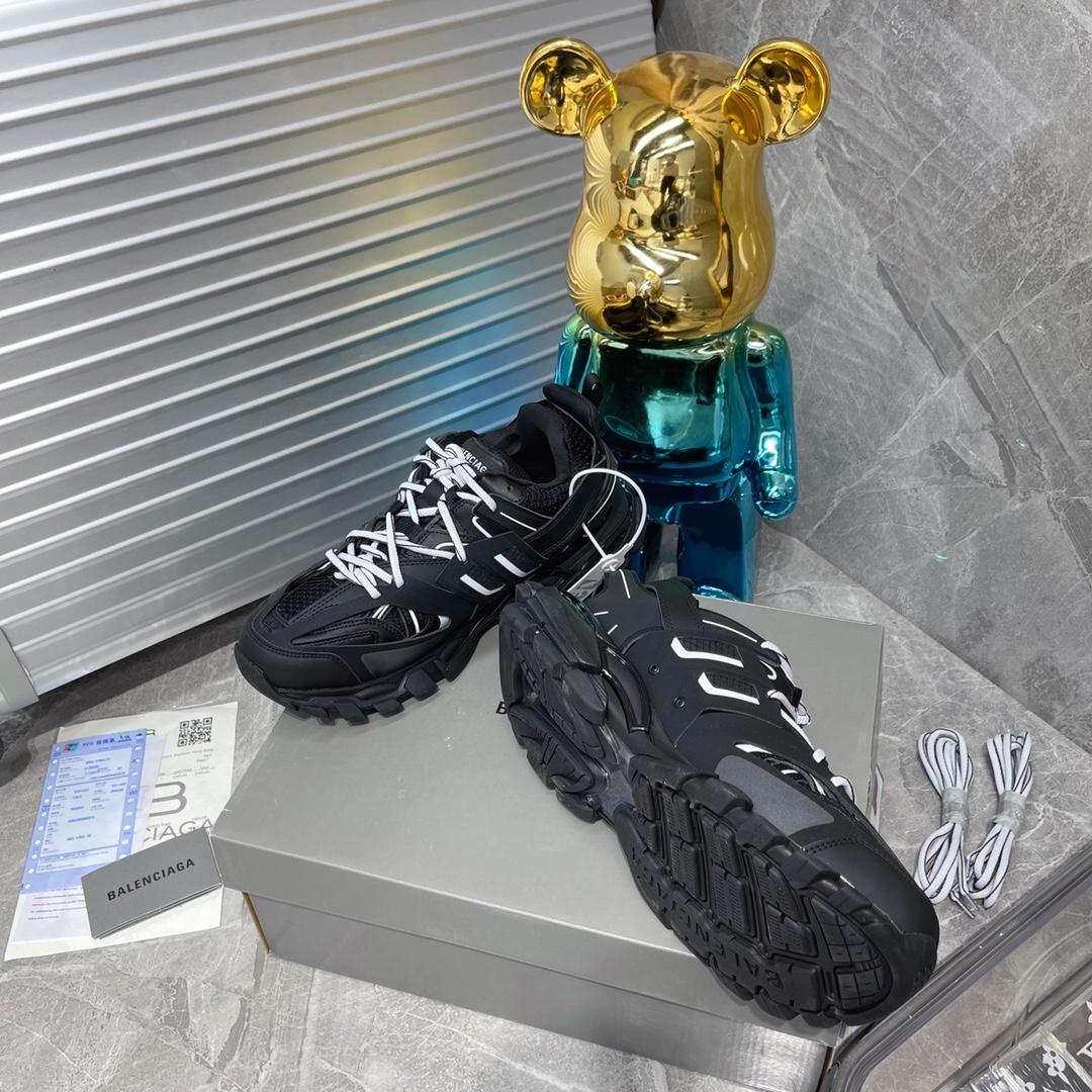 B Design Track 3.0 Sneakers top quality