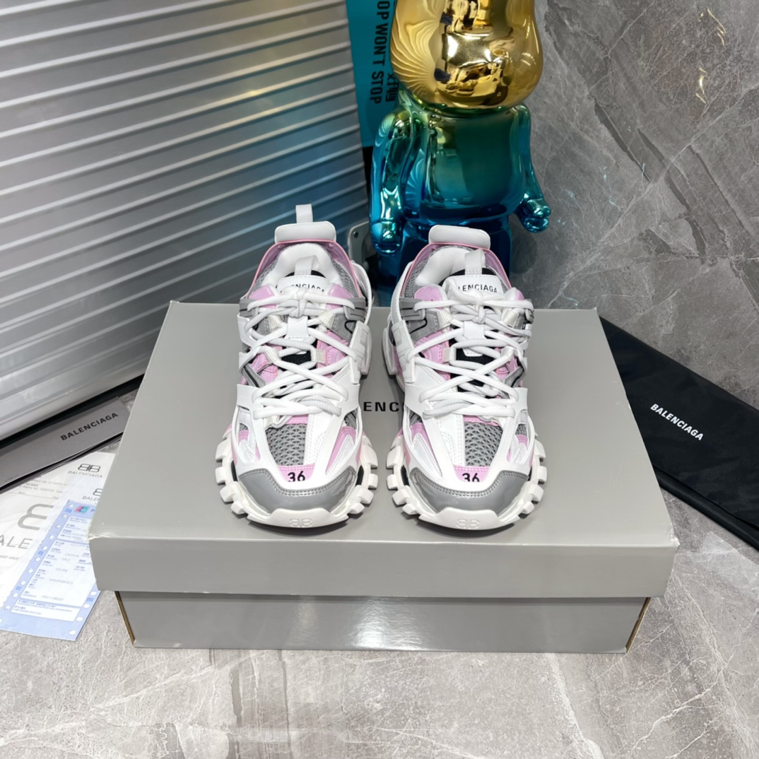 B Design Track 3.0 Sneakers top quality