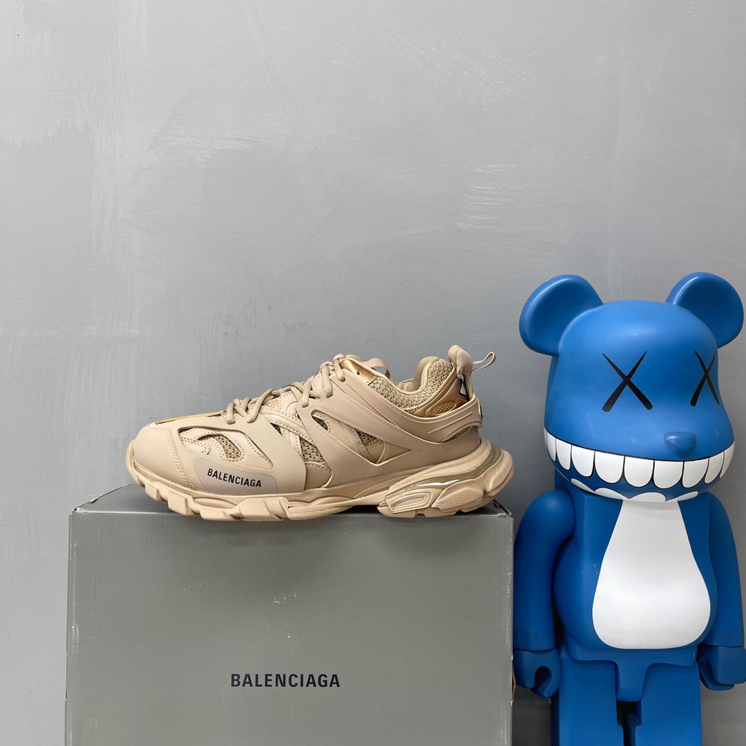 B Design Track 3.0 Sneakers top quality