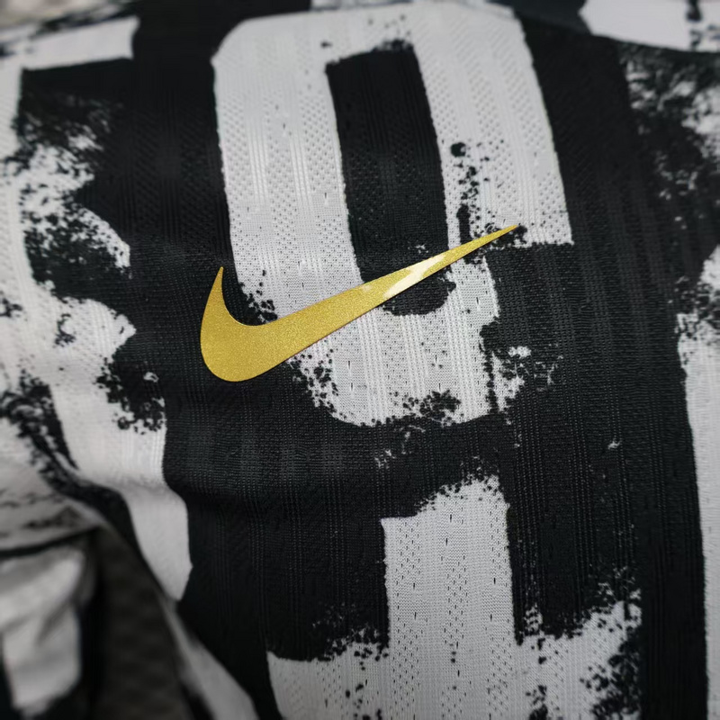 FC Barcelona  Especial  Negra y Blanca Player