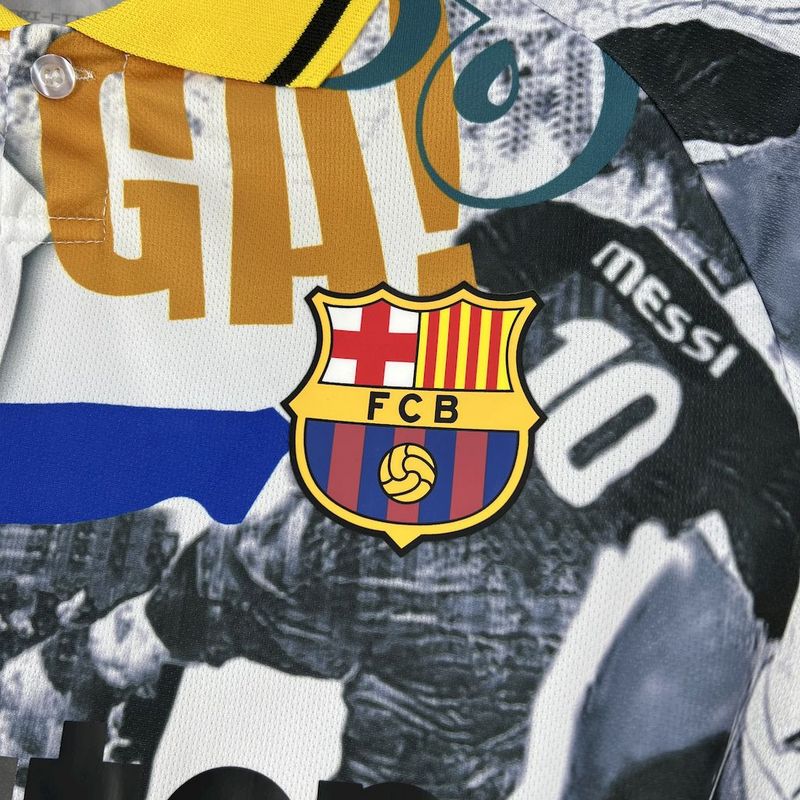 FC Barcelona Glory Graffiti Board