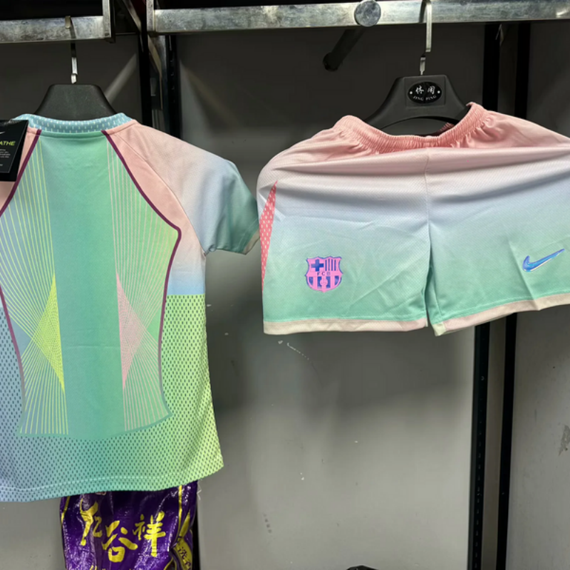 FC Barcelona  Especial  Verde y Rosa NIÑOS