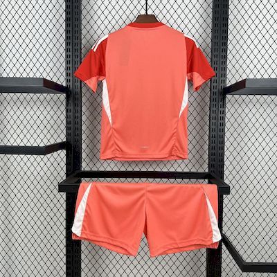 25-26 Real Madrid Goalkeeper kit