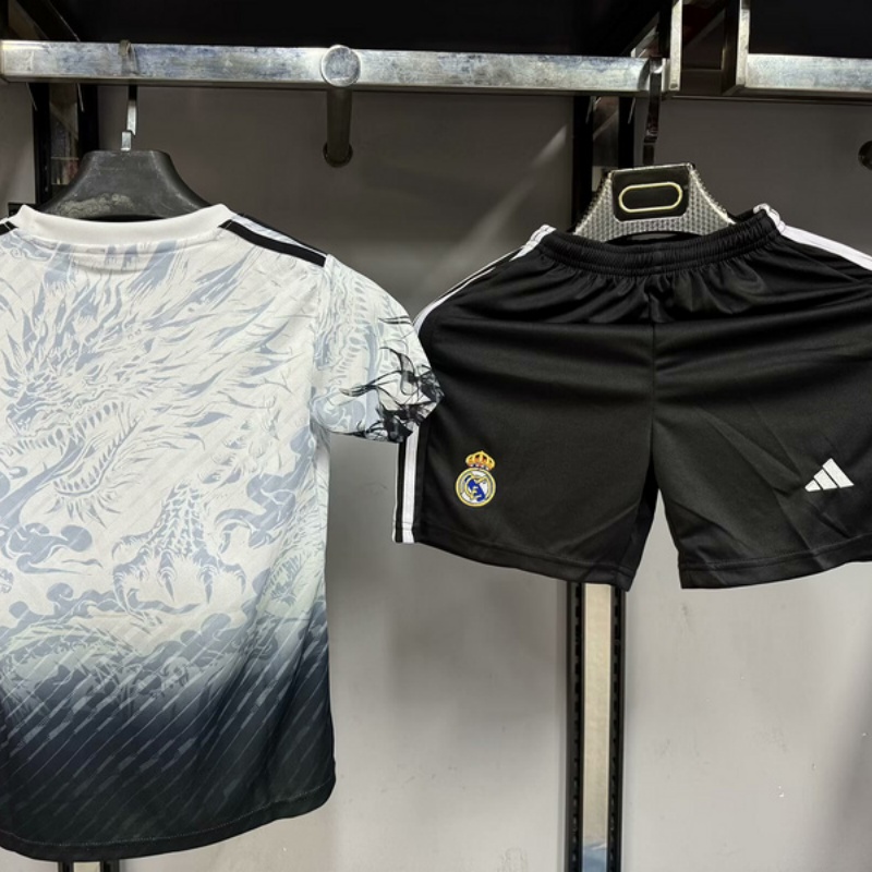 25-26 Real Madrid Black and White Dragon kid kit