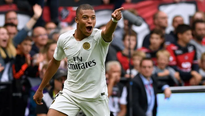 18-19 season Paris Saint-Germain away Mbappe jersey