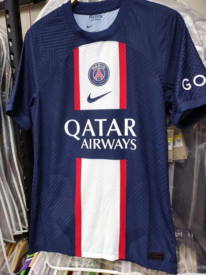 22-23 Paris Saint-Germain home Messi jersey