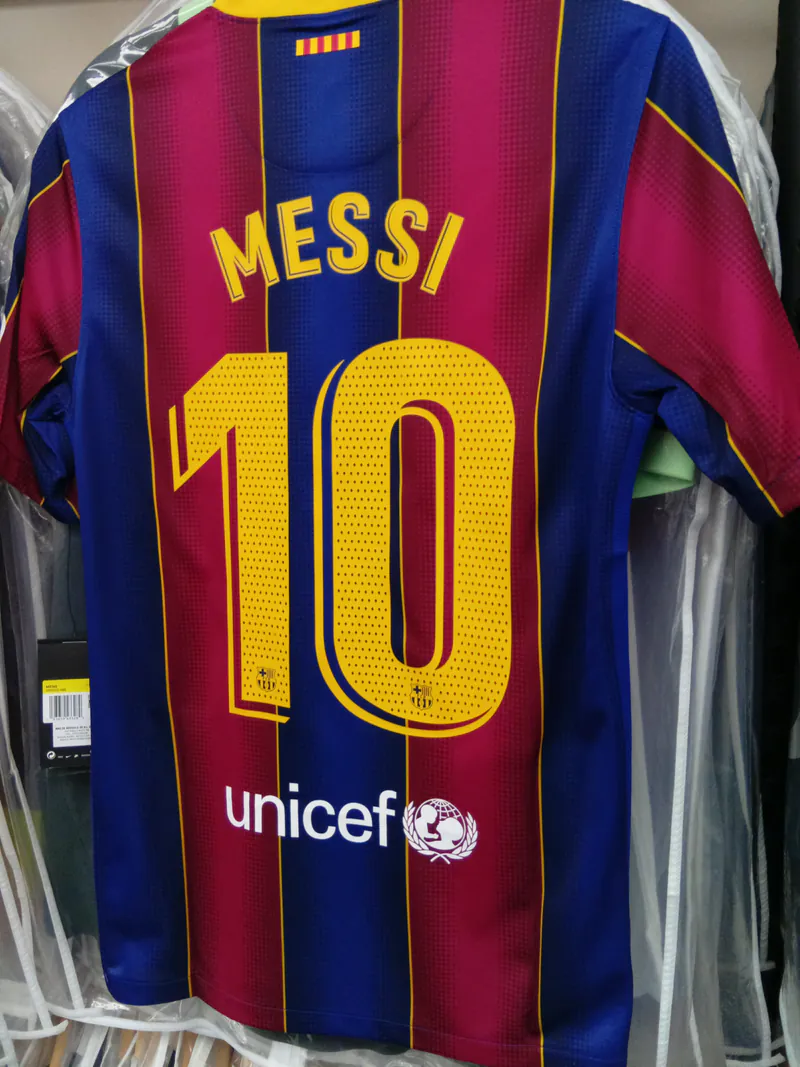 The Messi fan version jersey for the 20-21 Barcelona home game