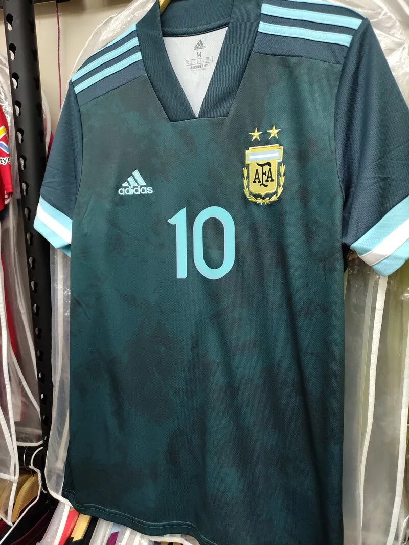 20-22 season Argentina national team away game Messi jersey