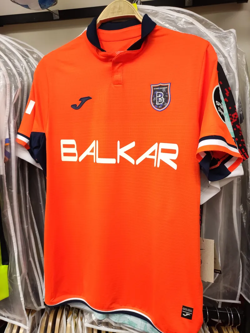 22-23 İstanbul Başakşehir Ozil Home Jersey