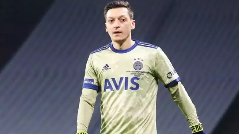 20-21 season Fenerbahce S.K. Ozil third jersey