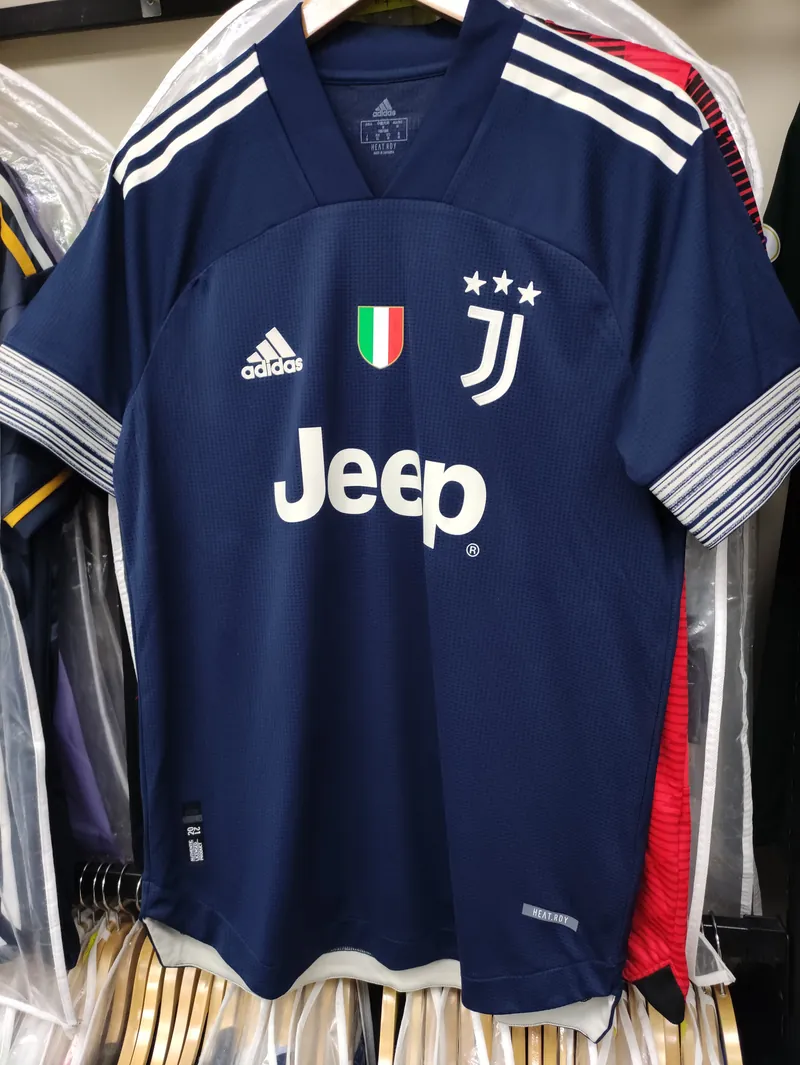 20-21 Juventus away Cristiano Ronaldo jersey