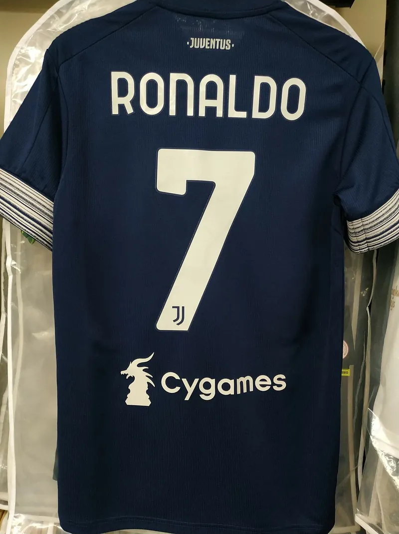 20-21 Juventus away Cristiano Ronaldo jersey